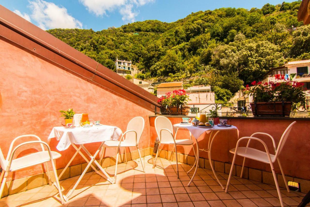 B&B Sotto Un Tetto 切塔拉 外观 照片